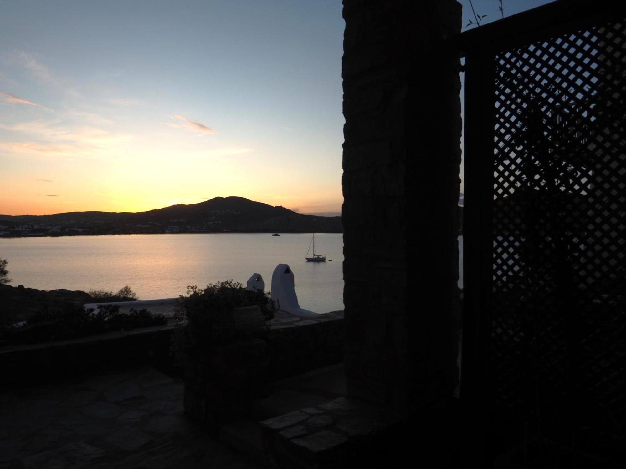 Ochre Dream, Beach Front & Sunset Villa Naousa Ruang foto